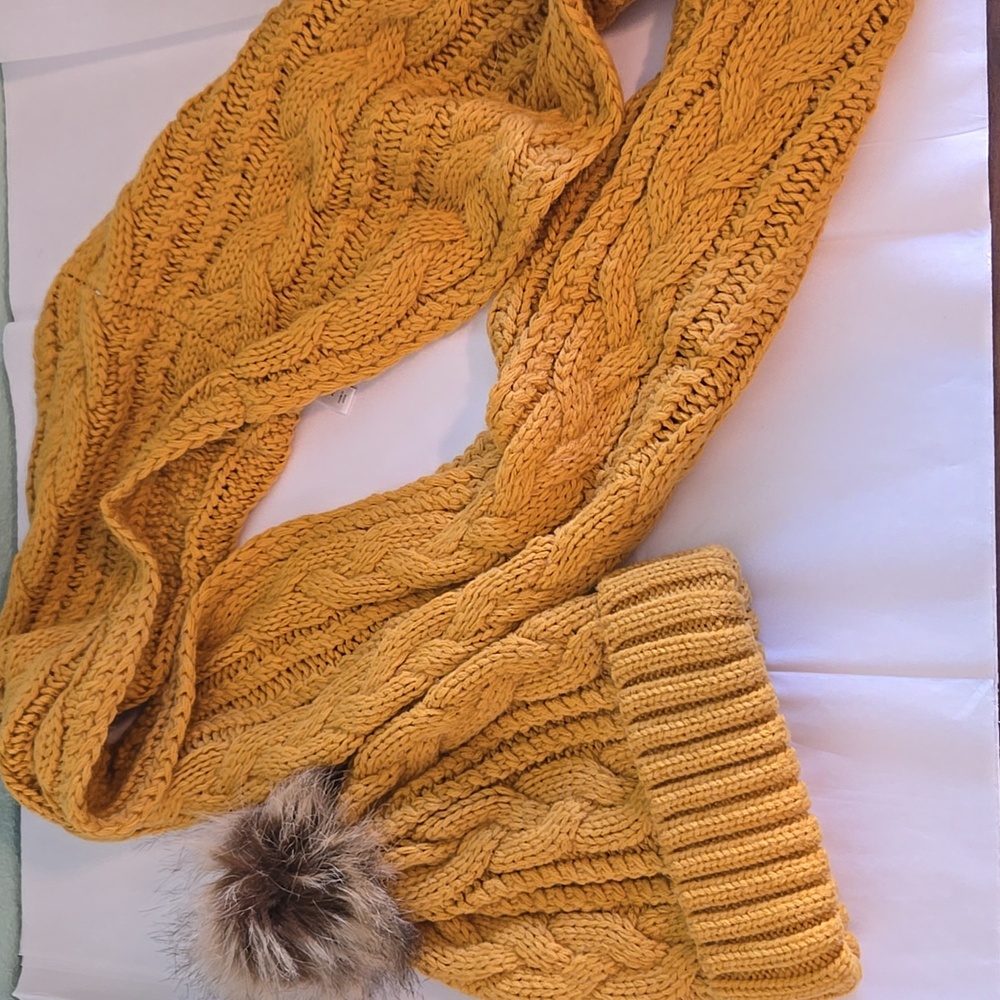 Aeropostale Mustard Knit Hat and Scarf Set